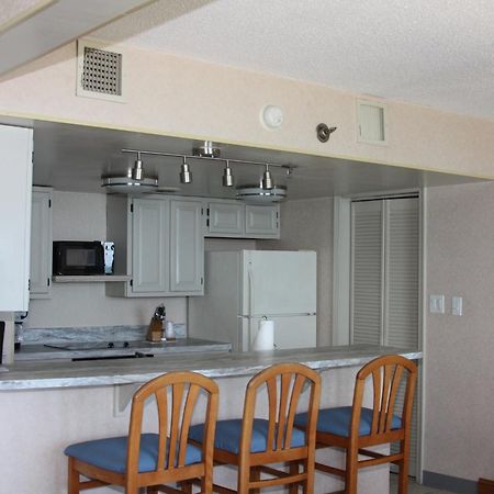 Four Sails Resort Virginia Beach Habitación foto